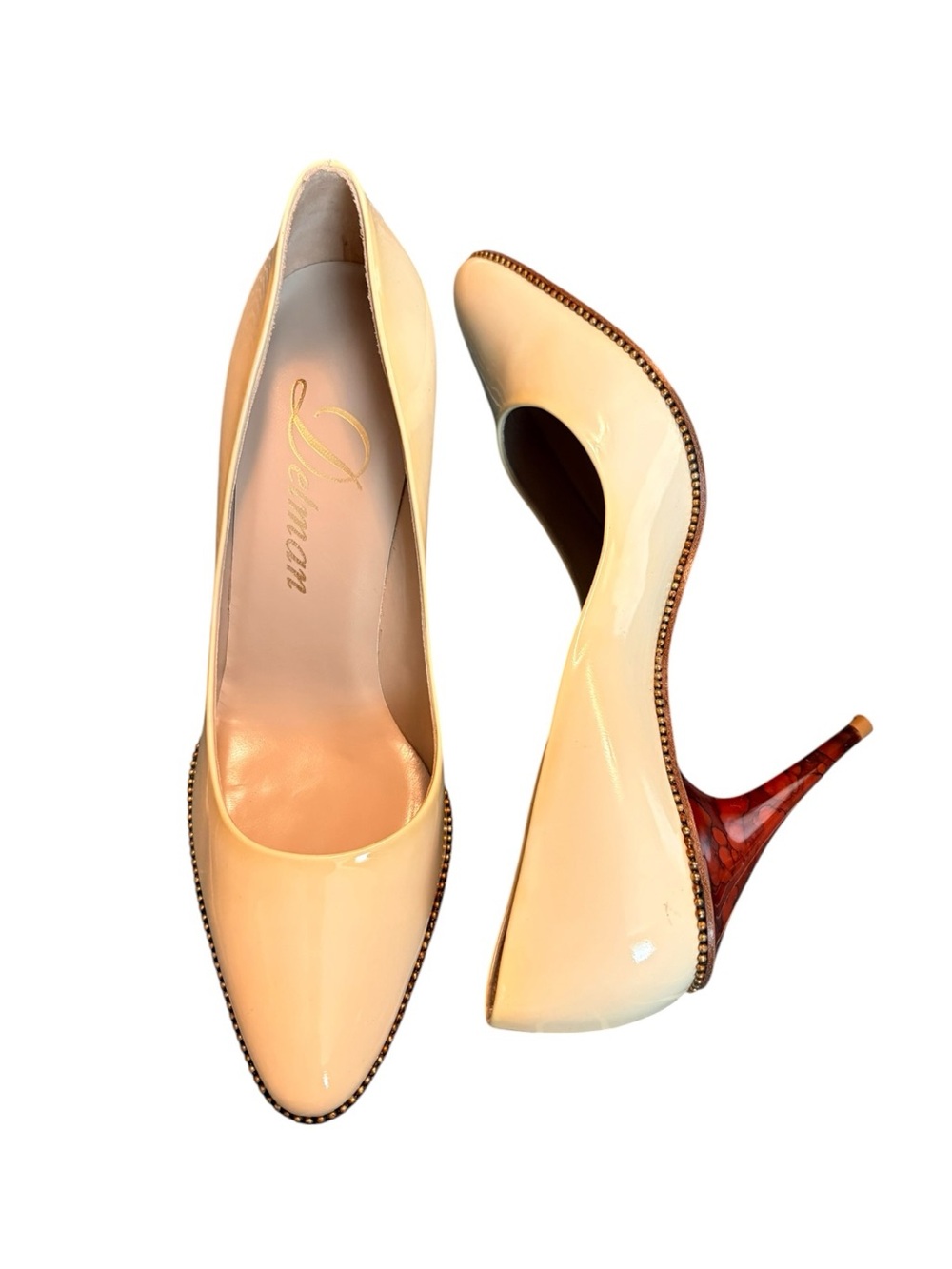 Delman Pumps Size 9 Ivory Patent Leather Tortoise Heel